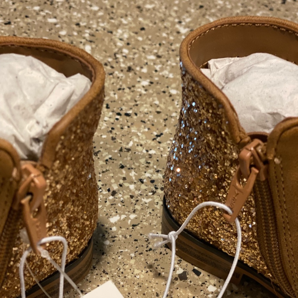 Toddler Cat & Jack boots